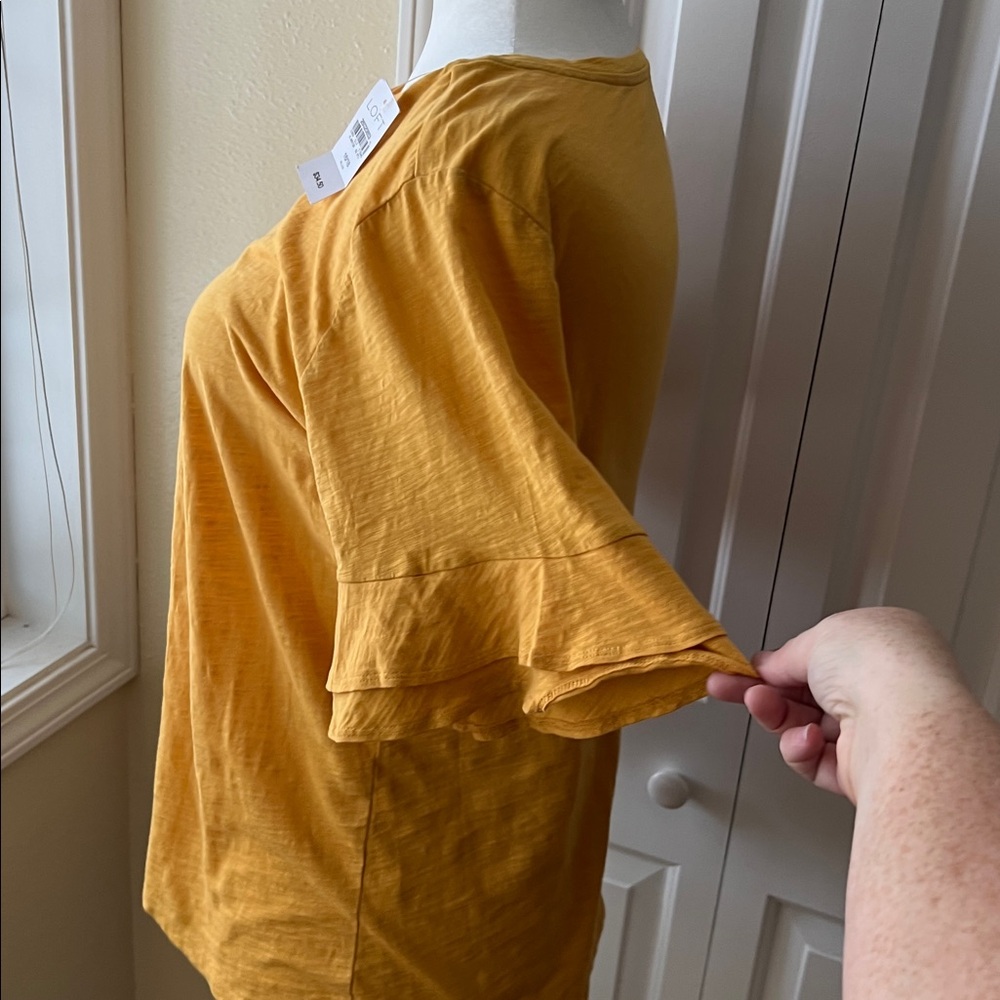 LOFT Yellow Ruffle Sleeve Tee - Picture 4 of 4